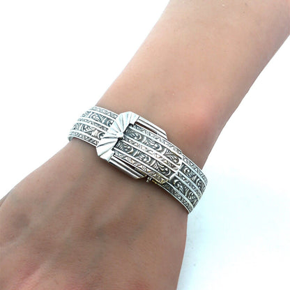 Designer Vintage Marsh 925 Sterling Silver Textured Scroll Belt Buckle Bracelet