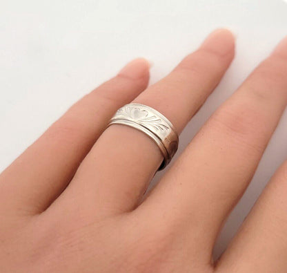 Vintage Designer Uncas 925 Sterling Silver Heart Detail Love Band Ring