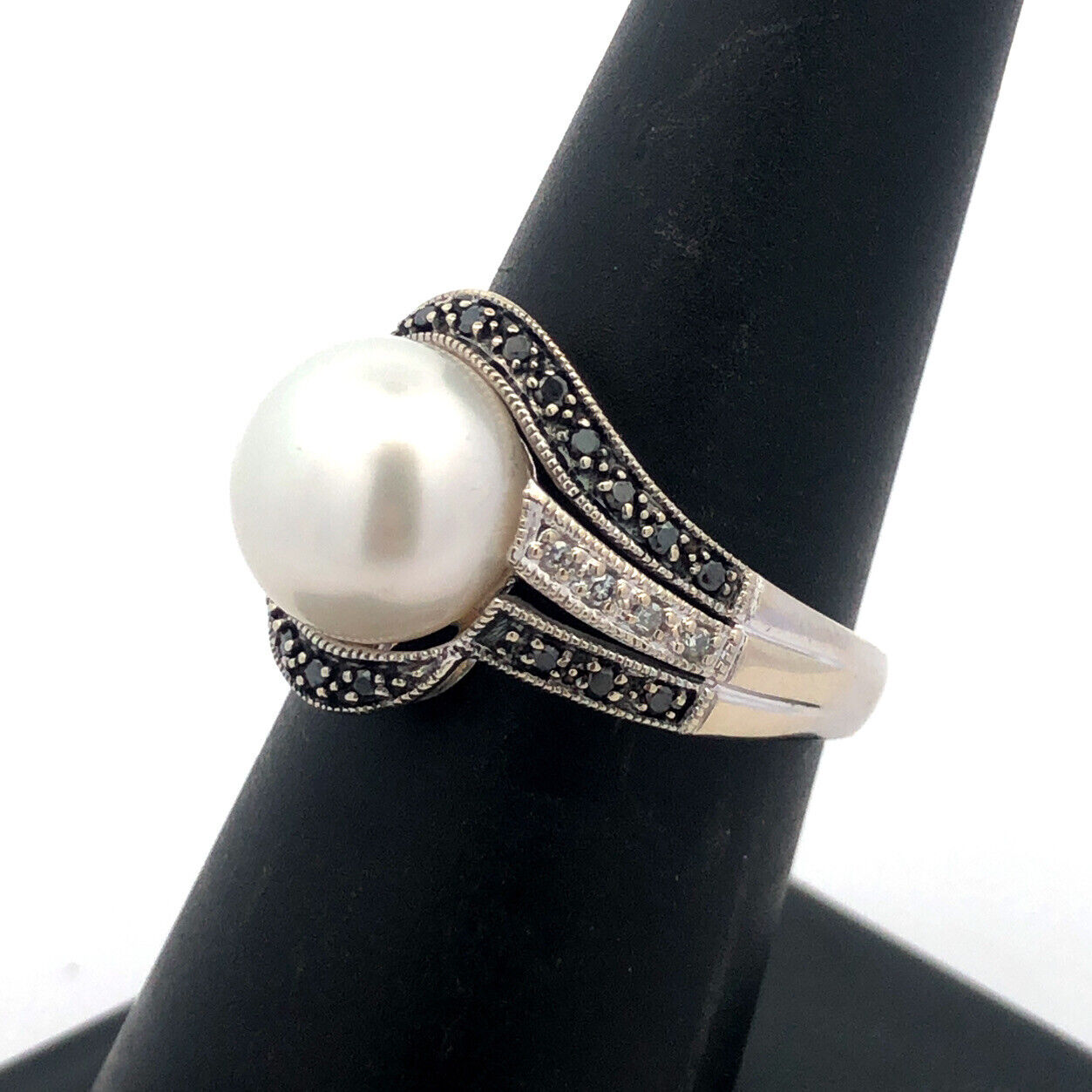 Designer JH 10K White Gold Round Pearl Black White Diamonds Statement Ring