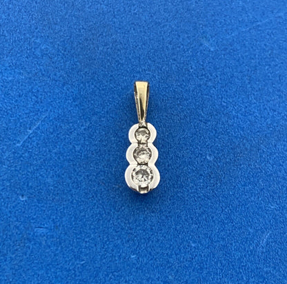 Designer ADL 10k Yellow & White Gold Round Cut Diamond 3 Vertical Stone Pendant