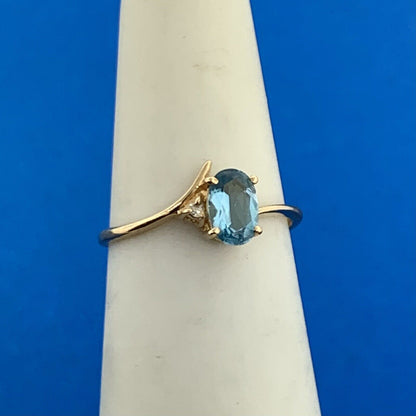 Designer 14K Yellow Gold Oval Blue Topaz Diamond Accent Size 4.5 Ring