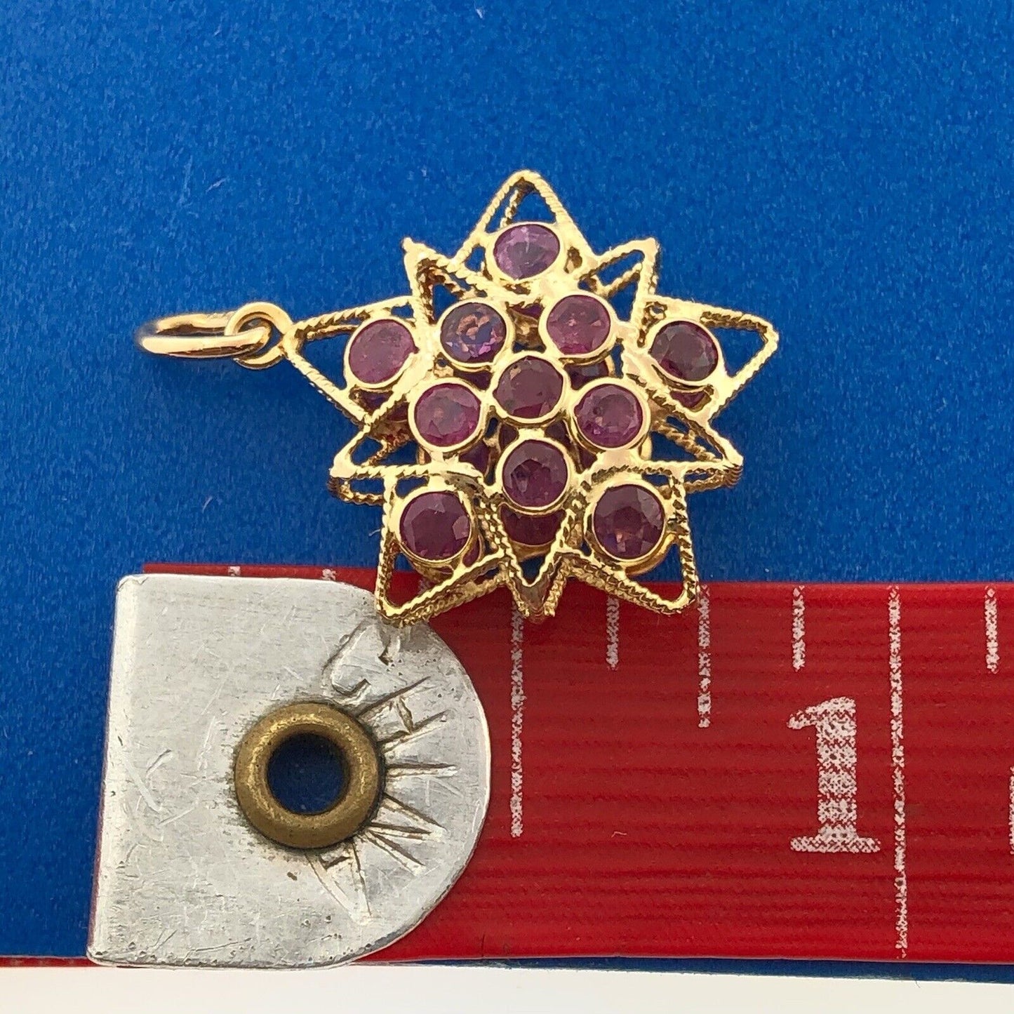 18K Yellow Gold Ruby Cluster Starburst Snowflake Flower July Charm Pendant