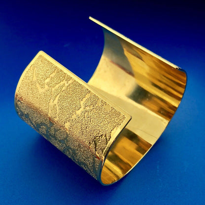 Francesca Visconti Gold Tone Animal Print Textured Runway Couture Cuff Bracelet