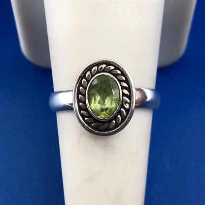 Retro Sterling Silver 925 Oval Peridot August Anniversary Birthstone Ring