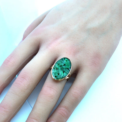 Vintage 14K Yellow Gold Oval Green Jade Hand Carved Leaves Flowers Open Ring