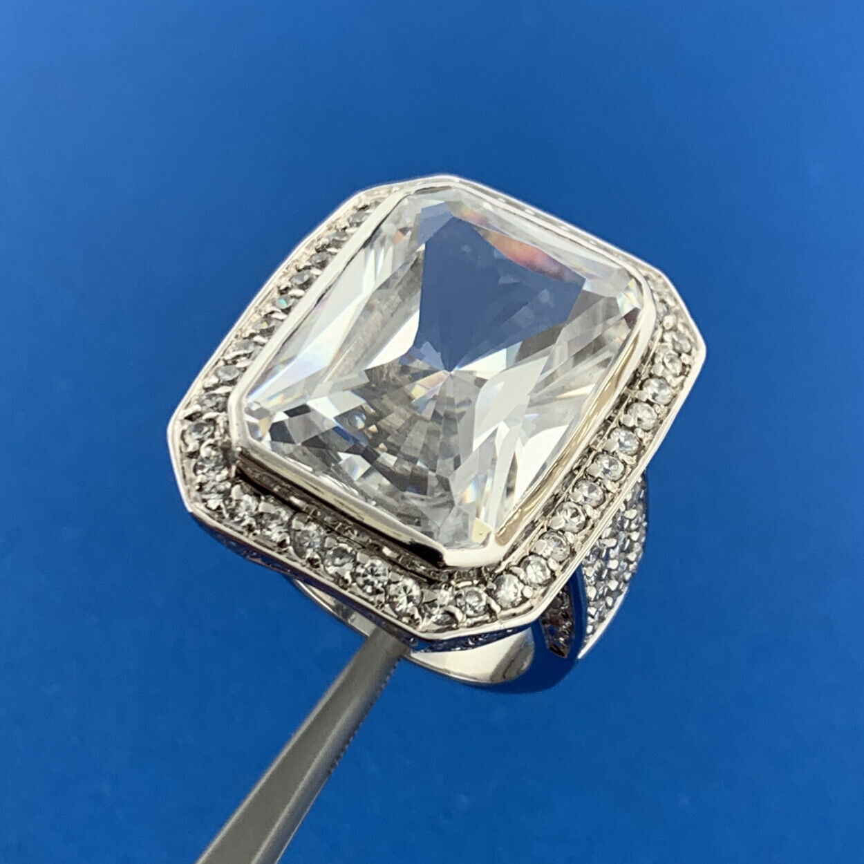 Designer Sterling Silver Cubic Zirconia Solitaire Halo Accents Statement Ring