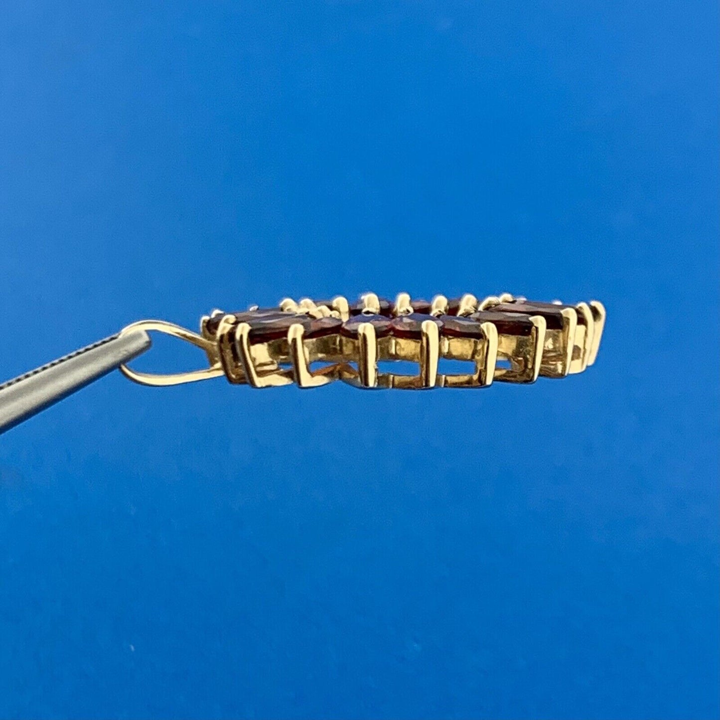 Gorgeous 10k Yellow Gold Marquise Cut Garnet Open Heart Loving Romantic Pendant