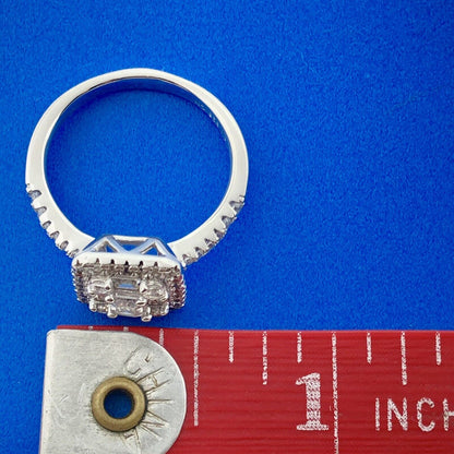 Stunning 925 Sterling Silver Cubic Zirconia CZ Halo Cluster Engagement Ring