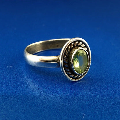Retro Sterling Silver 925 Oval Peridot August Anniversary Birthstone Ring