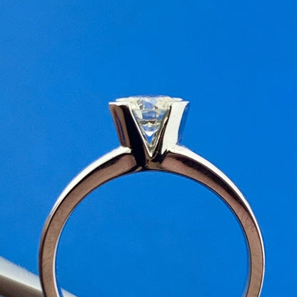 Designer Zoara 14k White Gold Round Cut GIA Diamond Engagement Ring Size 5