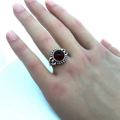 925 Sterling Silver Vintage V-8 Round Cabochon Orange Amber Cocktail Ring