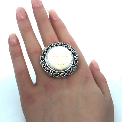 Vintage 925 Sterling Silver Round Carved Resin Moon Face Vine Statement Ring