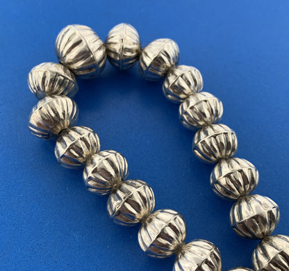 Vintage Taxco Ribbed Ball Bead Tapered Sterling Silver 925 Link Chain Necklace