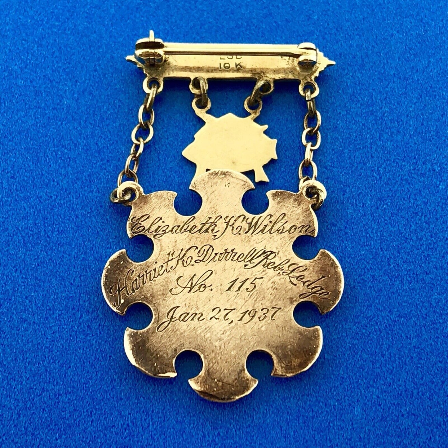 1937 10K Yellow Gold Pink Green Enamel 30 Year Eastern Star Service Award Pin
