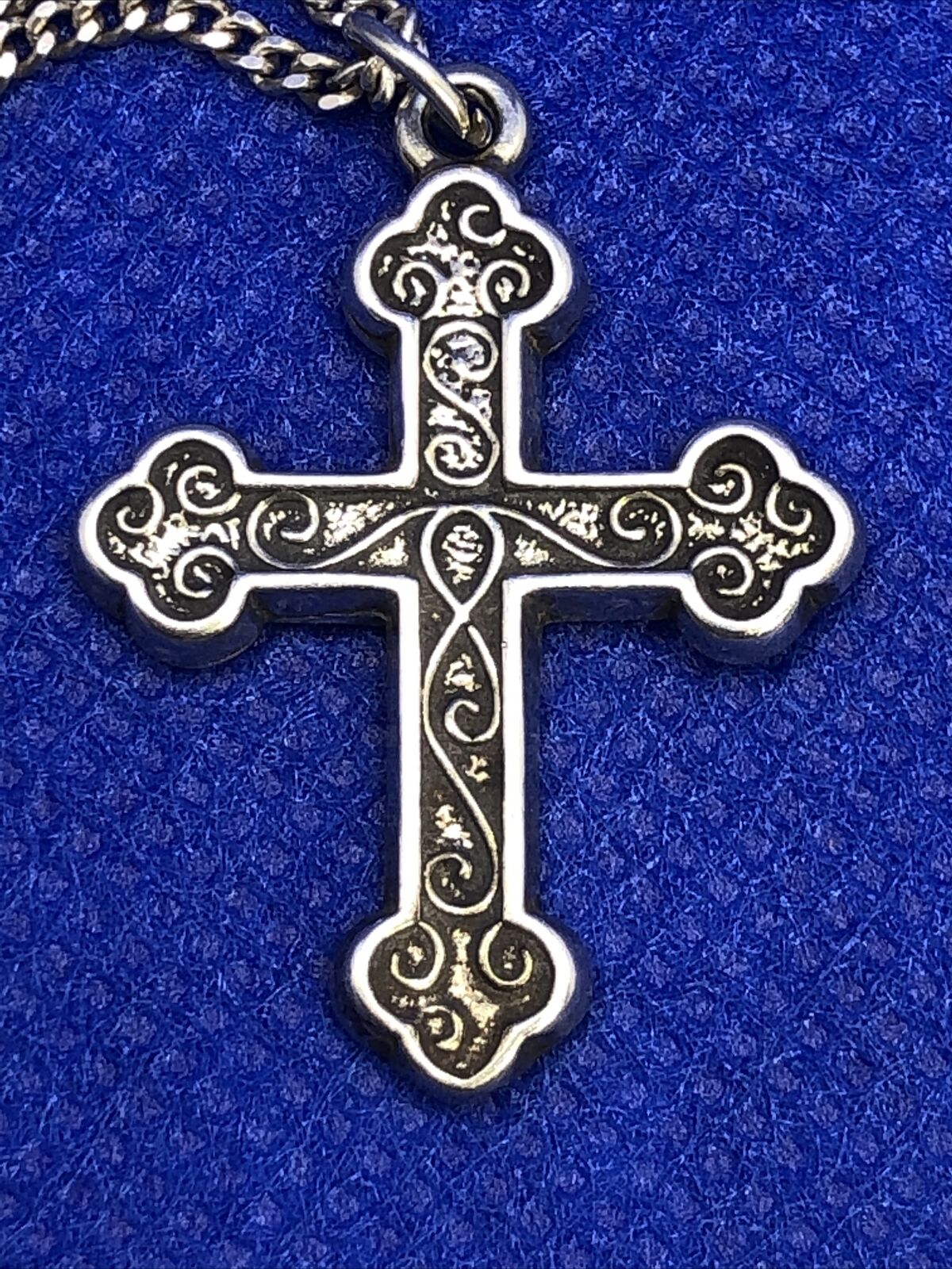 Designer P. Lux 925 Sterling Silver Scroll Detail Cross Pendant & Chain Necklace