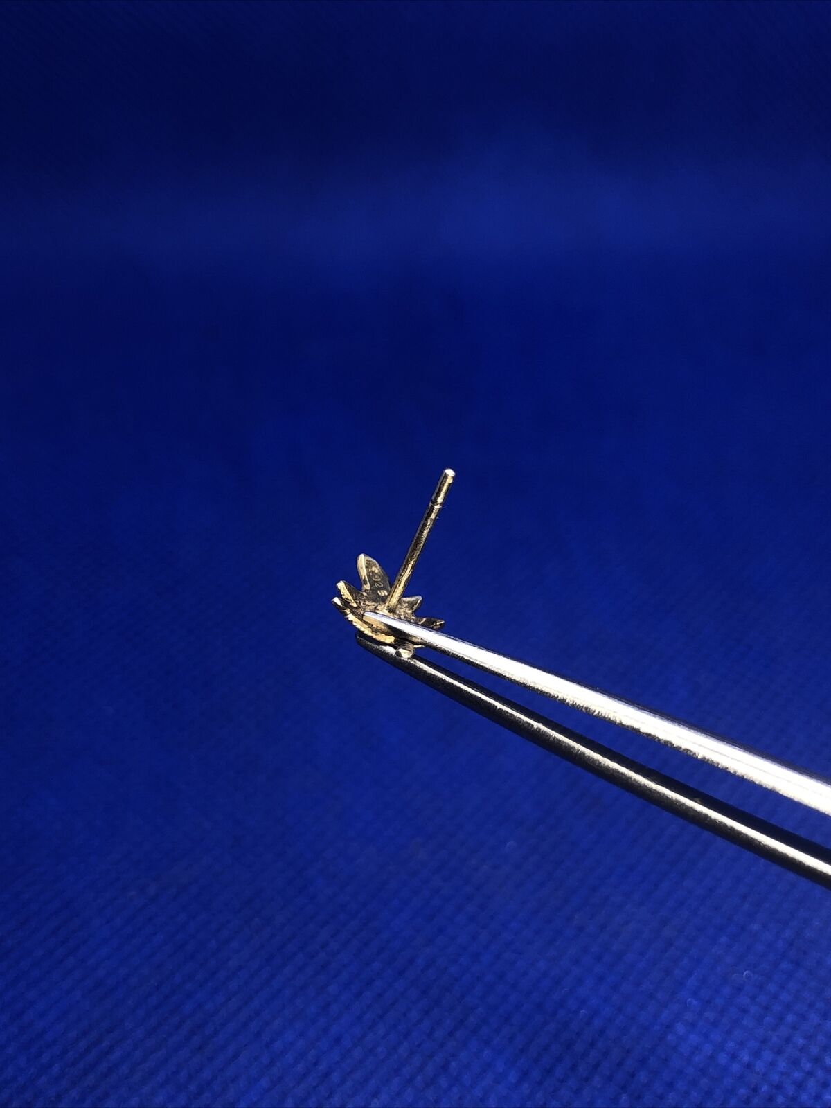 Estate Vermeil 925 Sterling Silver Blue Enamel Leaf Nature Stud Earrings