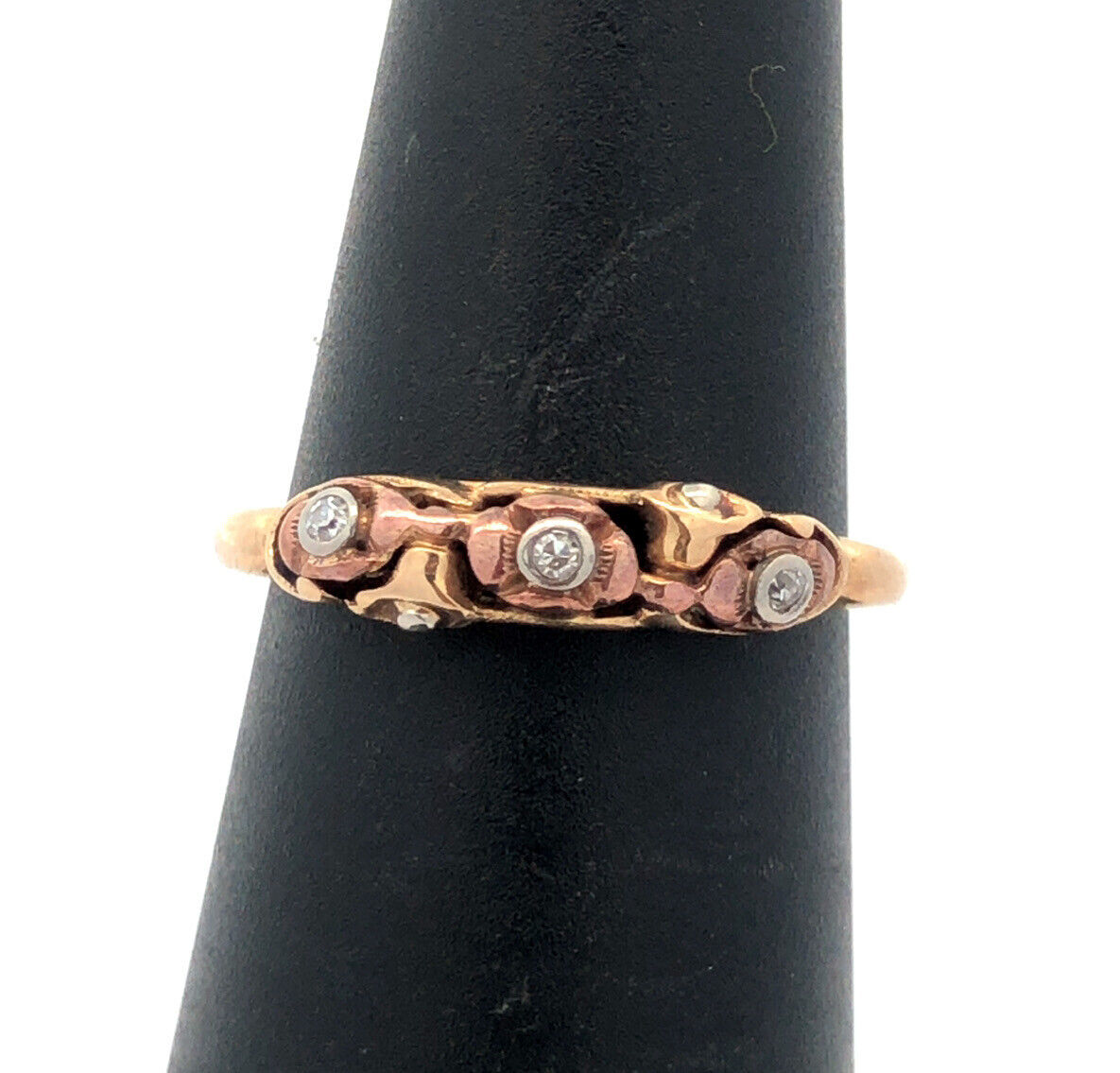 Vintage 14K Yellow Rose Gold Diamond Flower Textured Band Ring