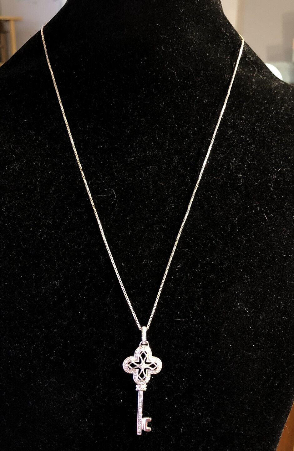 Designer 925 Sterling Silver Diamond Key To My Heart Pendant Necklace