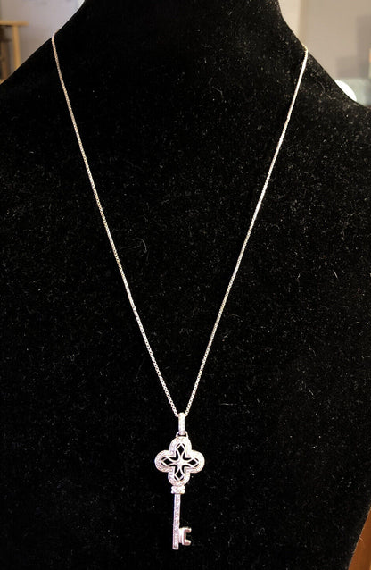 Designer 925 Sterling Silver Diamond Key To My Heart Pendant Necklace