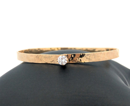 Modernist 14K Yellow Gold Hammered Textured Cubic Zirconia Oval Bangle Bracelet