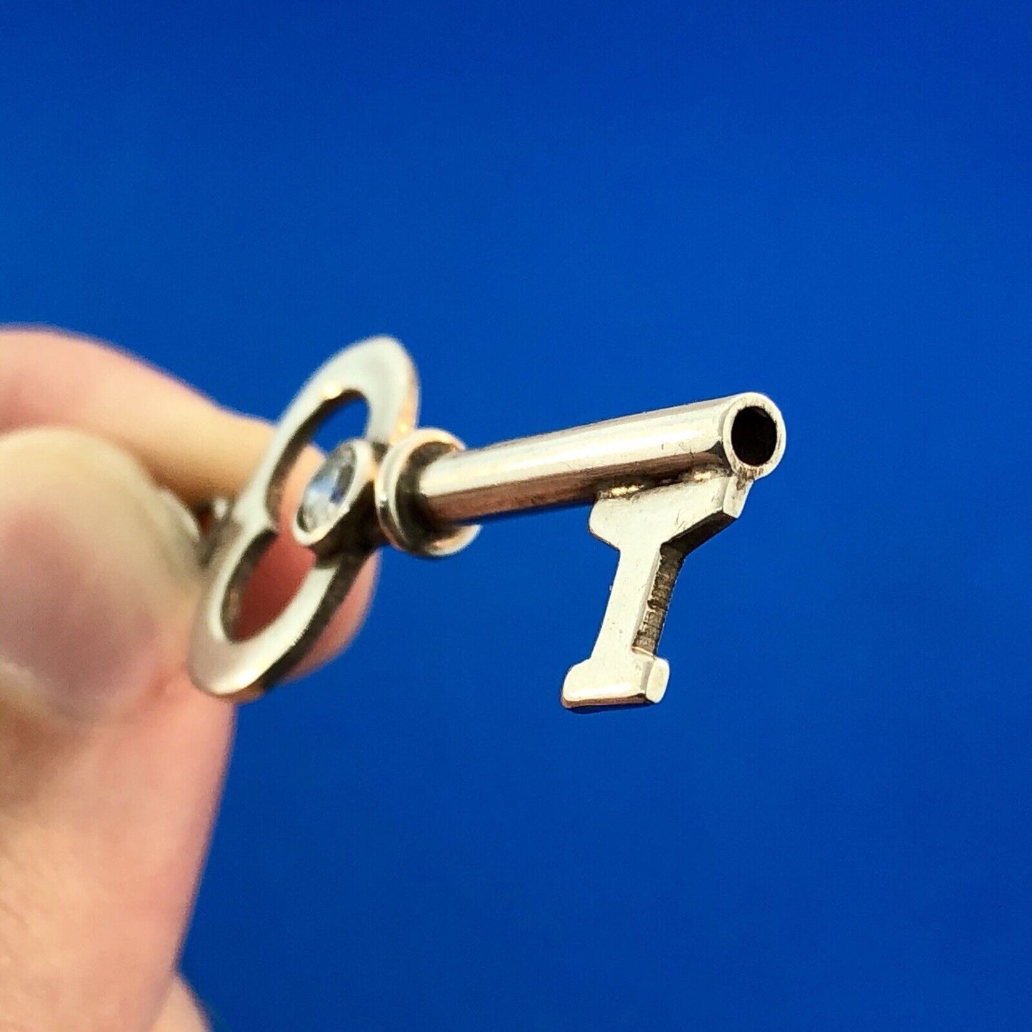 Retro 925 Sterling Silver Cubic Zirconia CZ Key To My Heart Pendant