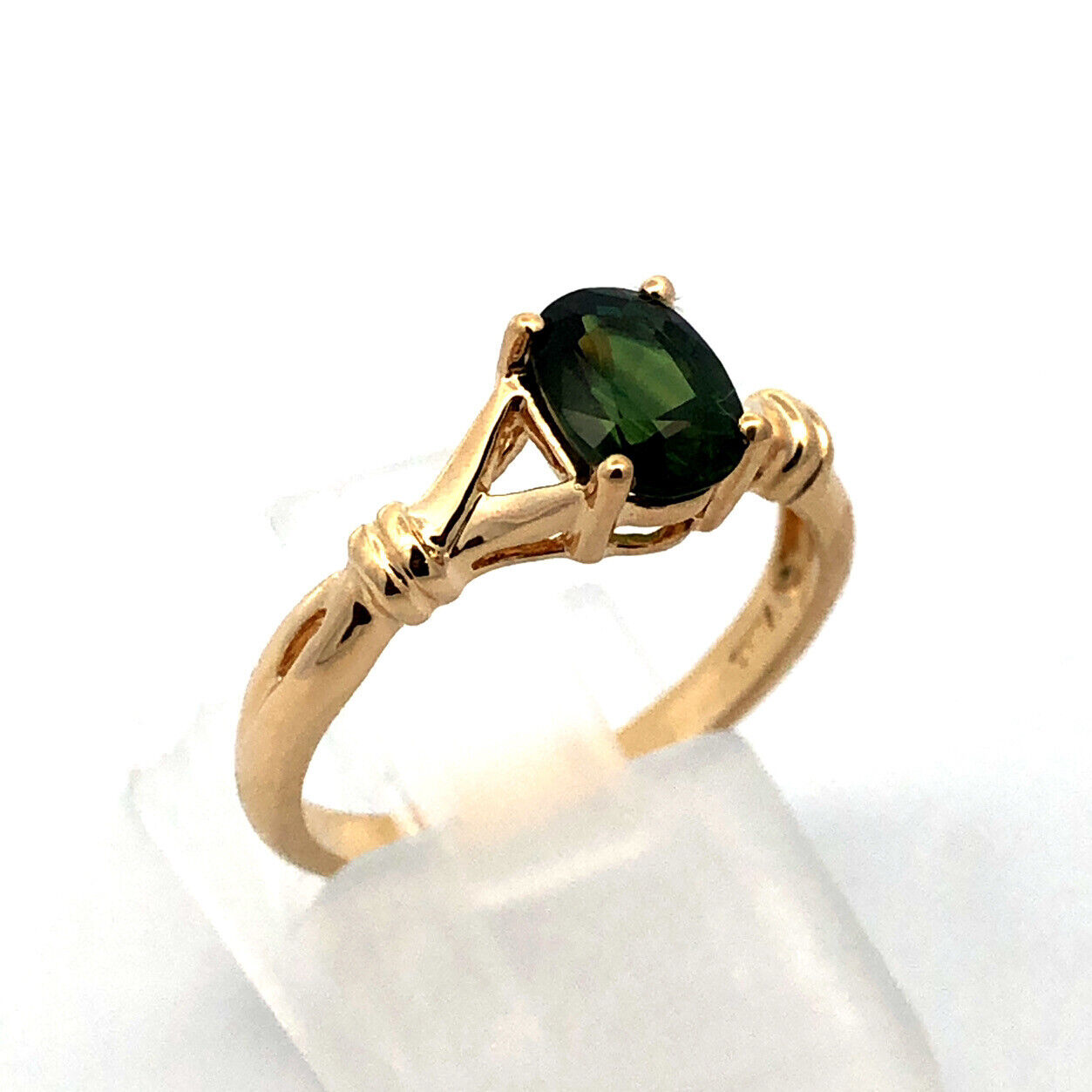 Designer 14K Yellow Gold Oval Green Tourmaline Solitaire  Anniversary Ring