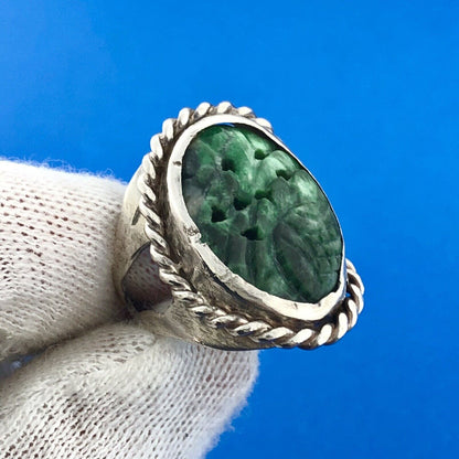 Native American Artisan 925 Sterling Silver Floral Carved Malachite Finger Ring