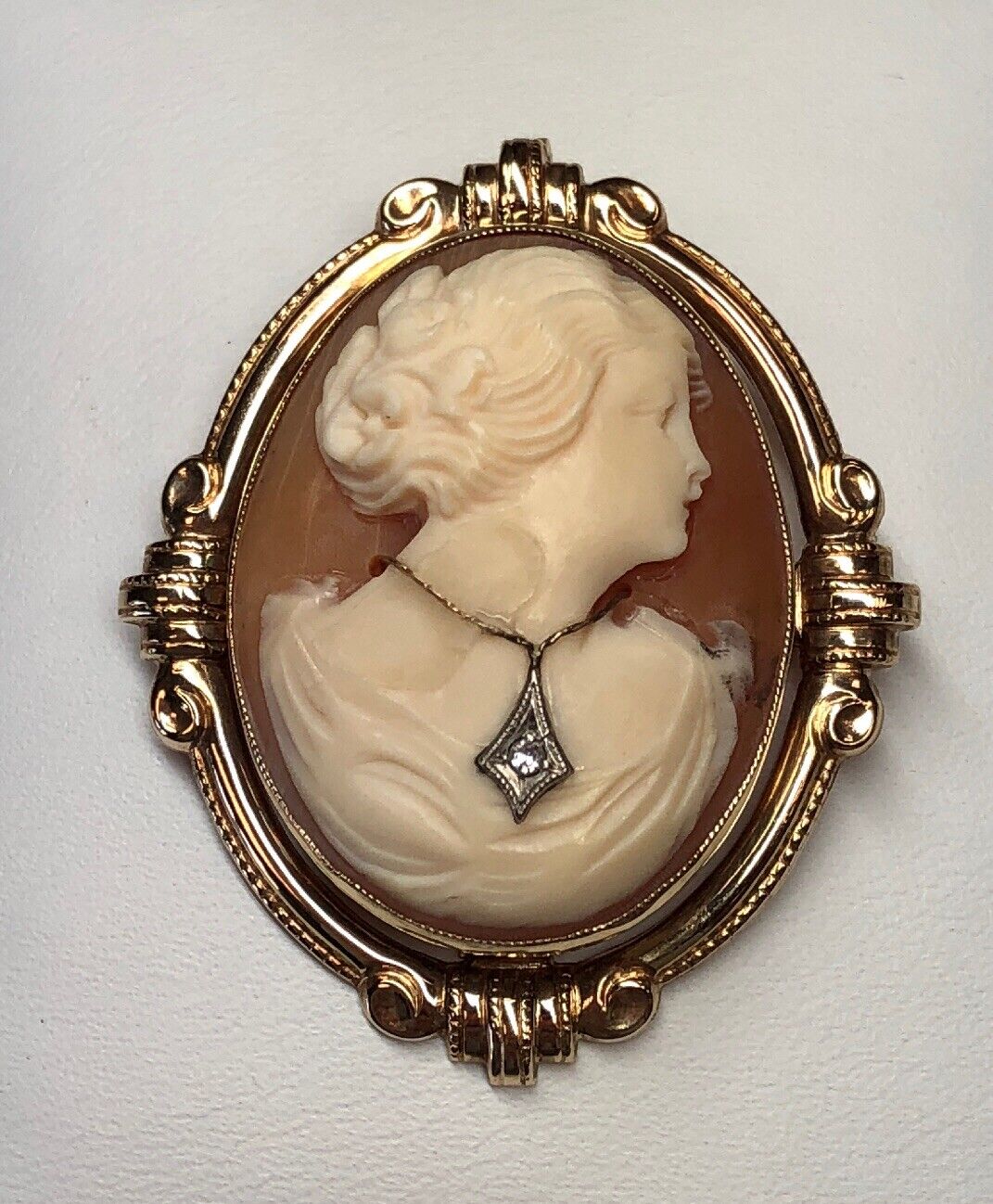 Vintage ESEMCO 14K Yellow Gold Diamond Caved Cameo Scroll Bead Pin Pendant