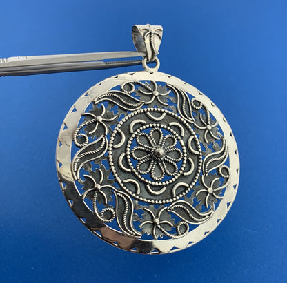 Designer Doug Paulus dP 925 Sterling Silver Floral Scroll Statement Disc Pendant