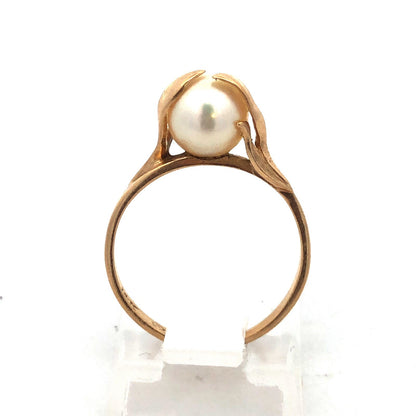 Vintage 14K Yellow Gold 7 MM Pearl Solitaire Modernist Flower Bud Cocktail Ring