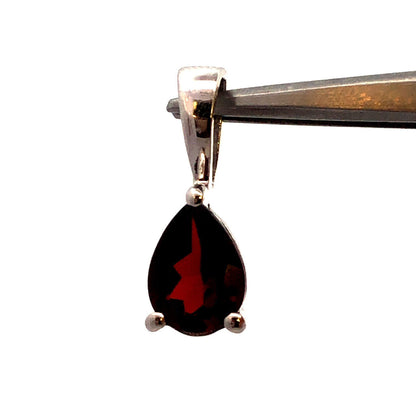 Designer TGGC 925 Sterling Silver Pear Cut Garnet January Anniversary Pendant
