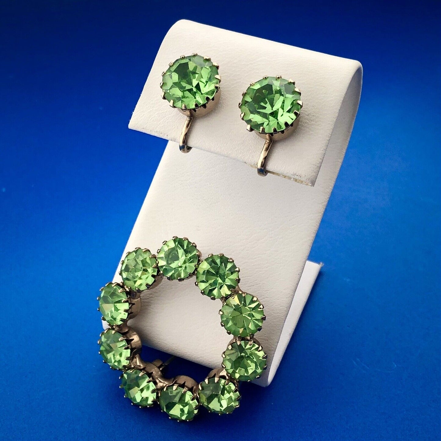 Estate Gold Tone Chartreuse Lime Green Rhinestone Pin Brooch Clip Earrings Set