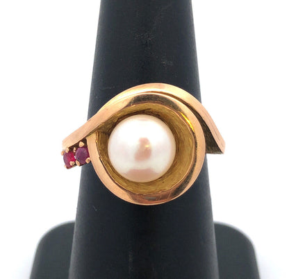 Modernist 14K Yellow Gold Pearl Ruby Accent Statement Cocktail Ring