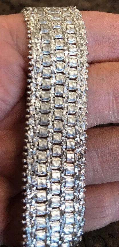 Karizia Spa KA 1772 La Dea Bendata 925 Sterling Silver Wide Textured Bracelet