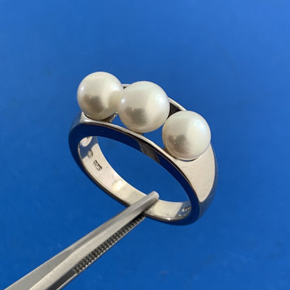 Designer 925 Sterling Silver White Pearl Trio Cocktail Ring