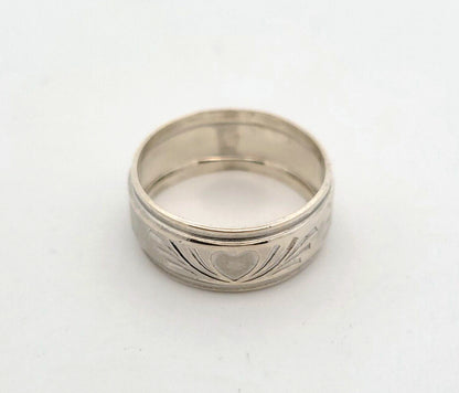 Vintage Designer Uncas 925 Sterling Silver Heart Detail Love Band Ring