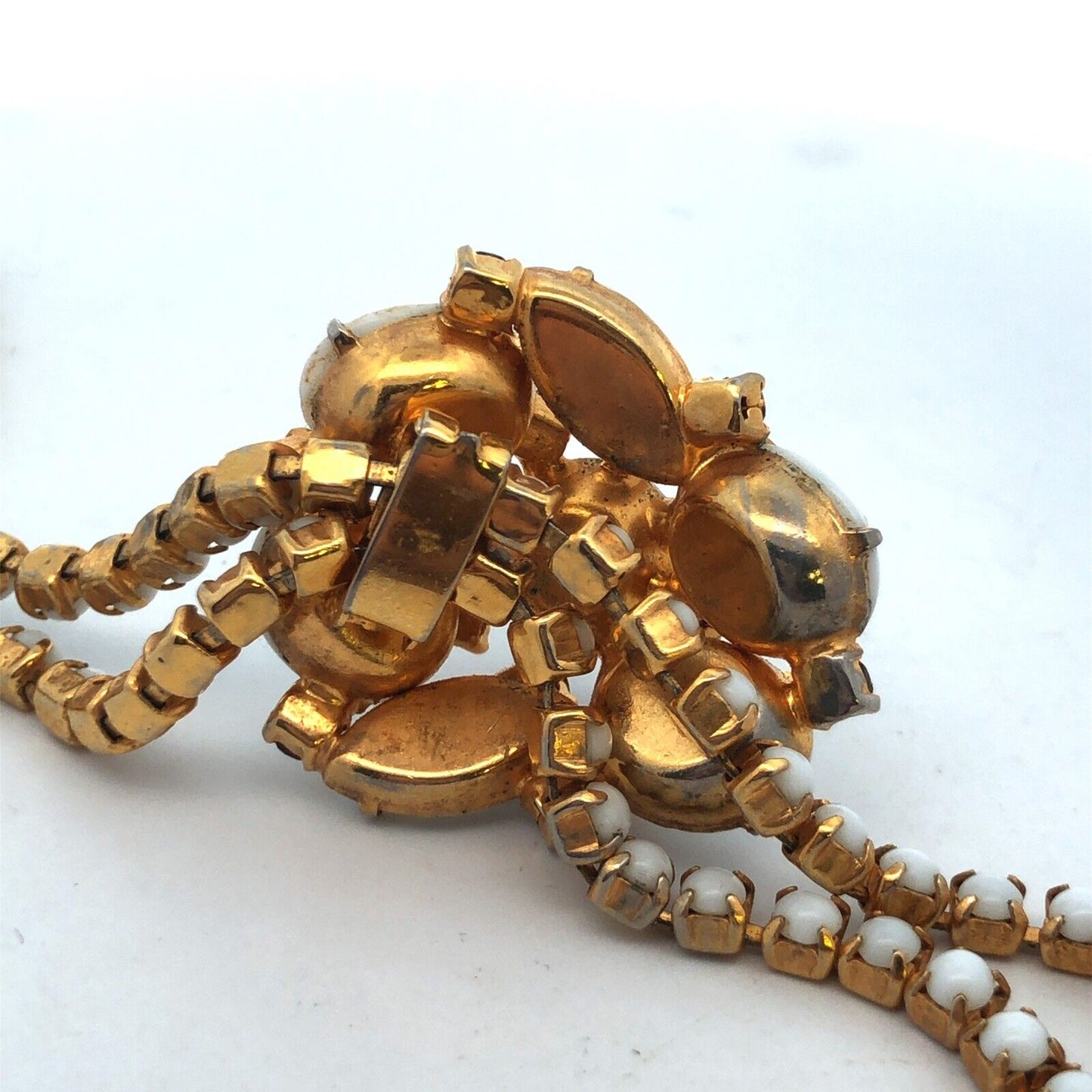 Mid Century Gold Tone Milk Glass Rhinestone Pendant Lariat Choker Necklace