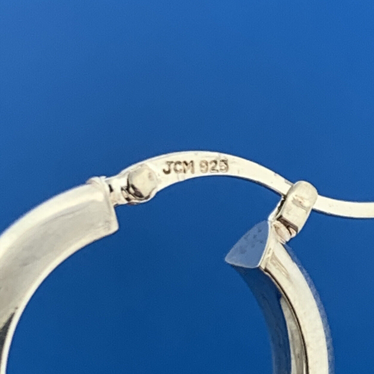 Jacmel Mauritius JCM Sterling Silver High Polished Smooth Petite Hoop Earrings