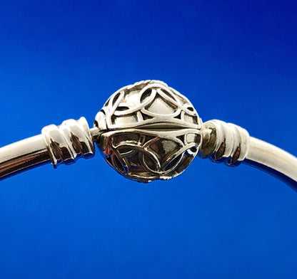Pandora 925 Sterling Silver Pattern Of Love Clasp Charm Bangle 597137 Limited Ed