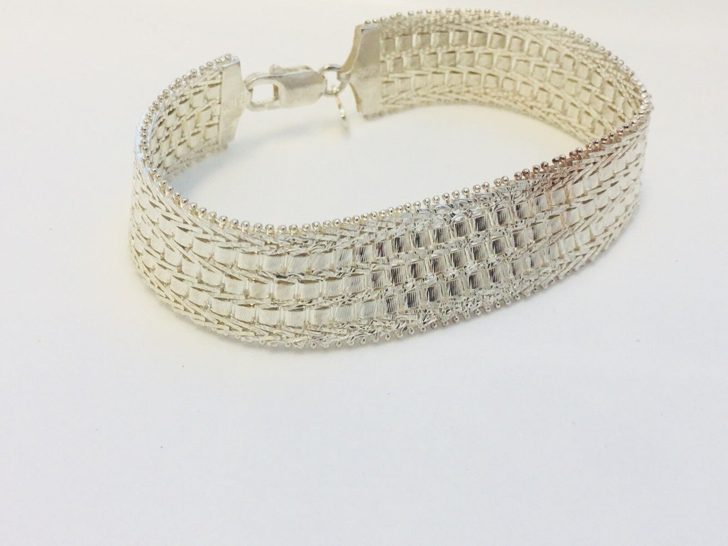 Karizia Spa KA 1772 La Dea Bendata 925 Sterling Silver Wide Textured Bracelet