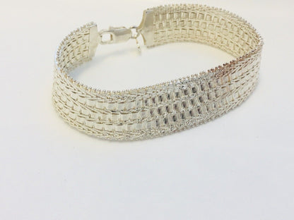 Karizia Spa KA 1772 La Dea Bendata 925 Sterling Silver Wide Textured Bracelet