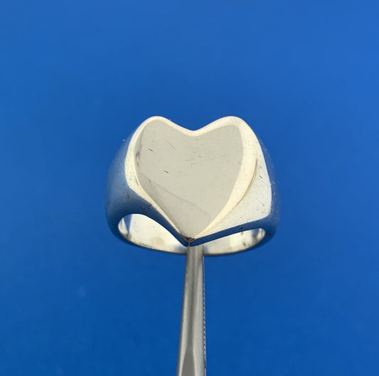 Vintage Mexico 925 Sterling Silver Polished Modernist Heart Love Romance Ring