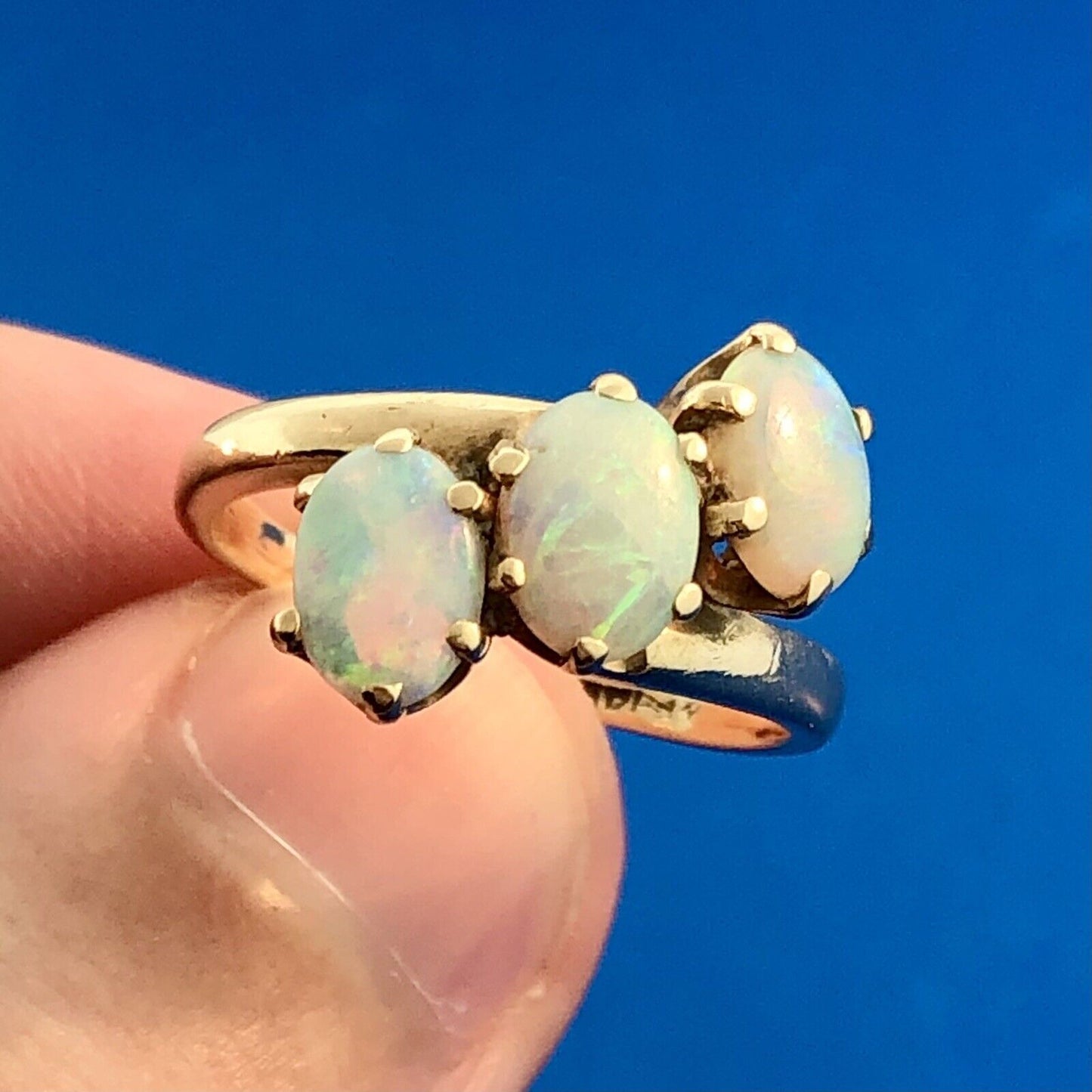 Estate 14K Yellow Gold Oval Opal Trio October Anniversary Occasion Bypass Ring
