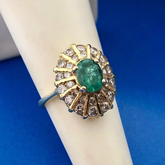 Fabulous 18K Yellow Gold Oval Emerald Round Diamond Anniversary Cocktail Ring