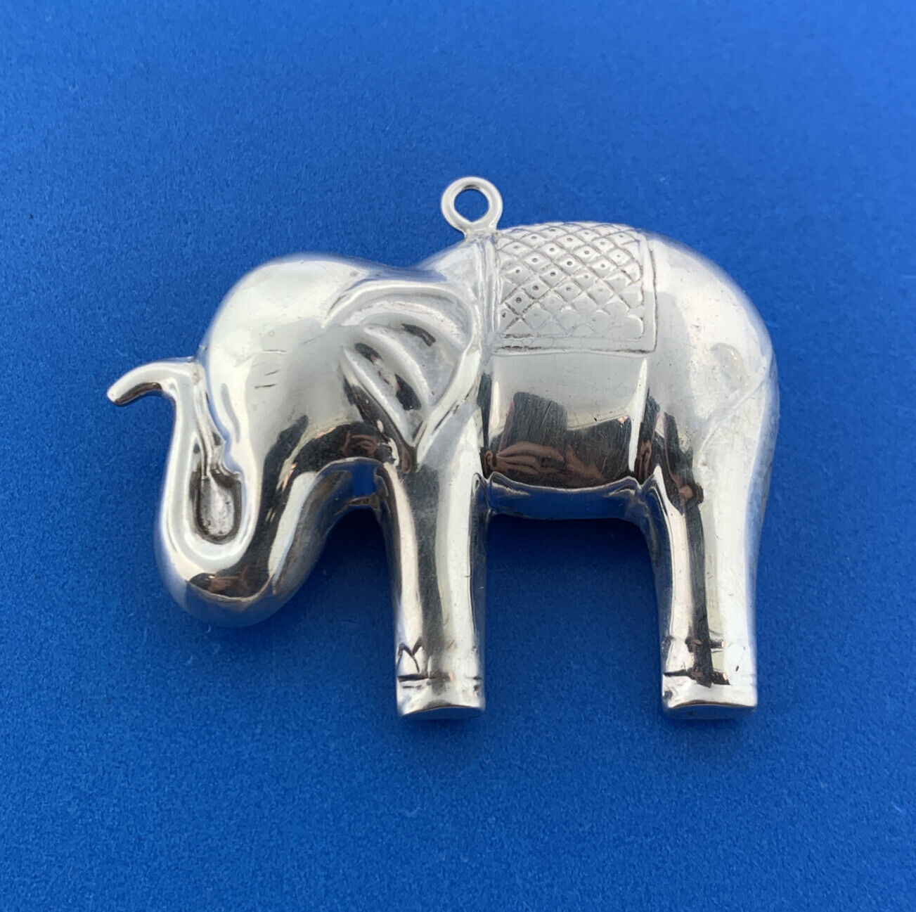Stunning Sterling Silver 925 Elephant Animal Holiday Ornament