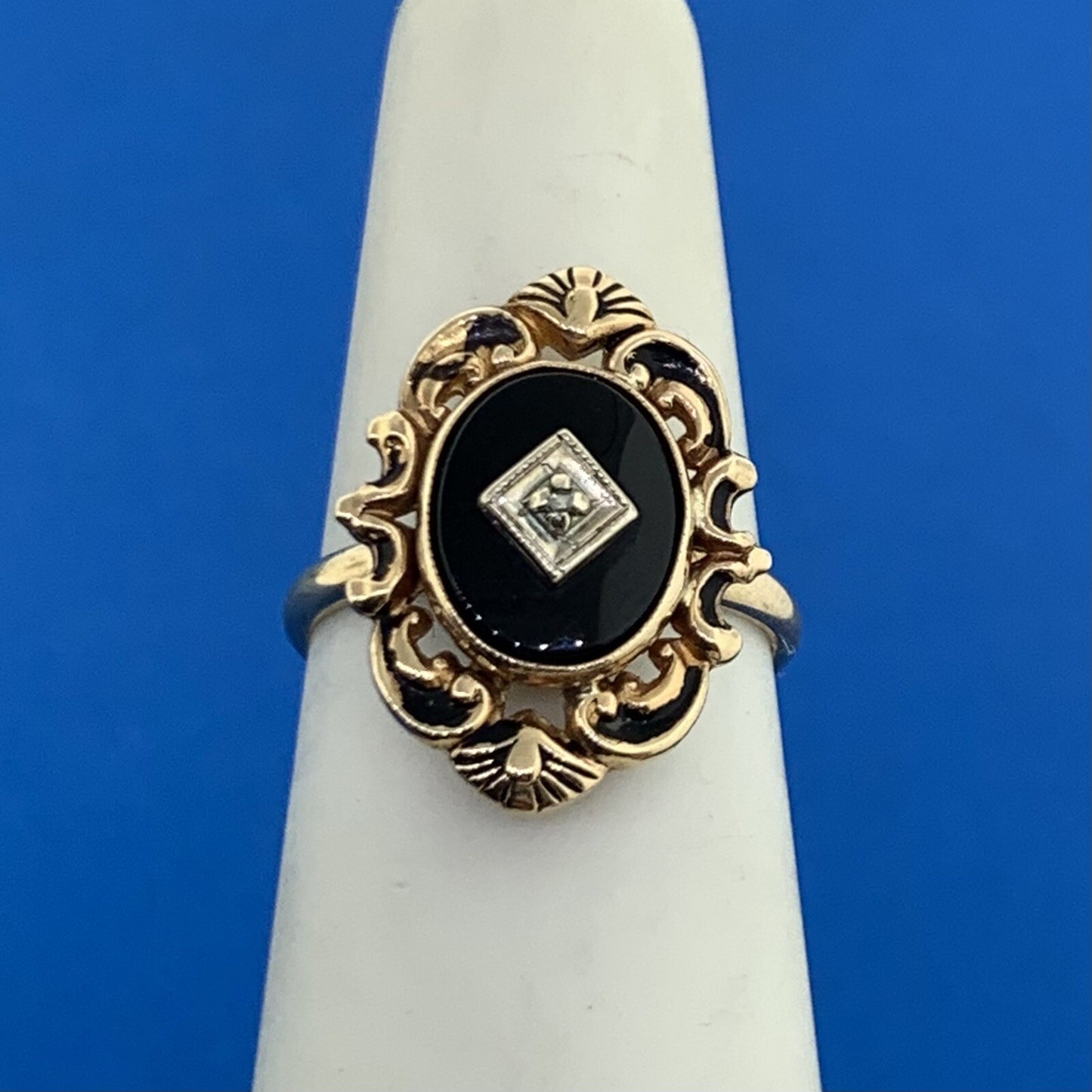 Vintage PSco 10K Yellow Gold Onyx Diamond Black Enamel Scroll Cocktail Ring