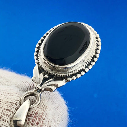 Stunning Sterling Silver 925 Oval Shaped Cabochon Black Onyx Dangle Pendant