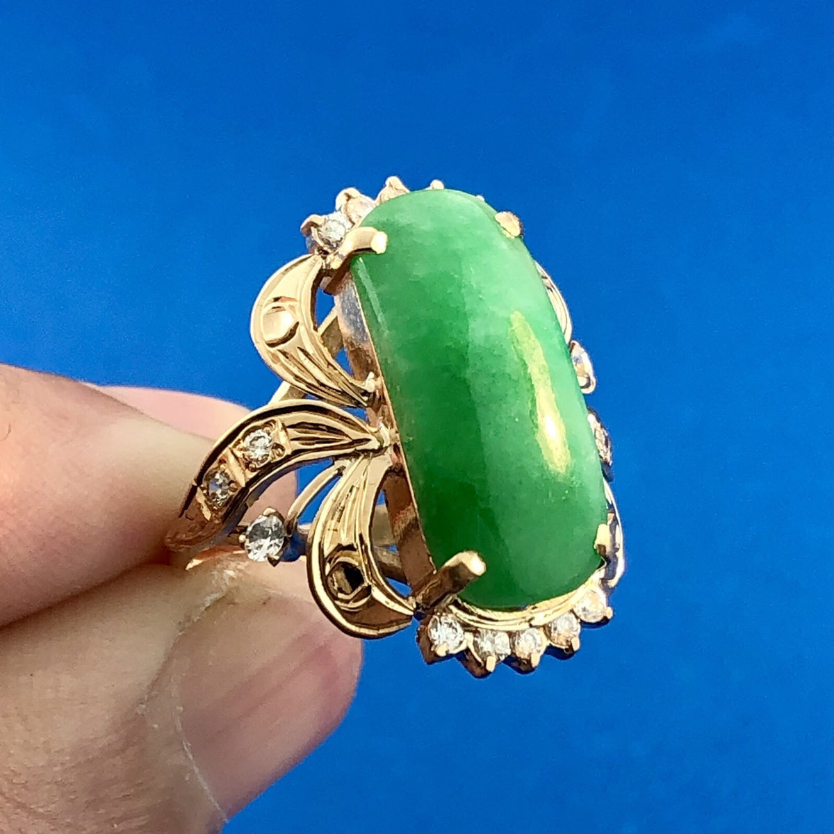 Retro 18K Yellow Gold Jade Jadeite Cabochon Cubic Zirconia Accent Cocktail Ring