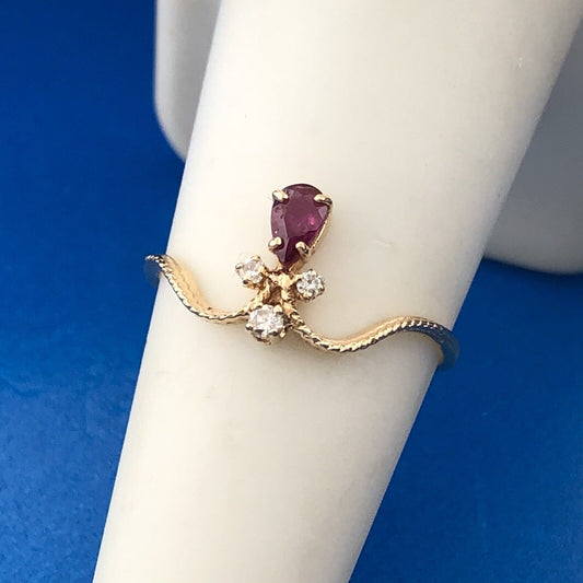Exquisite 18K Yellow Gold Pear Ruby Diamond Balinese Style July Anniversary Ring