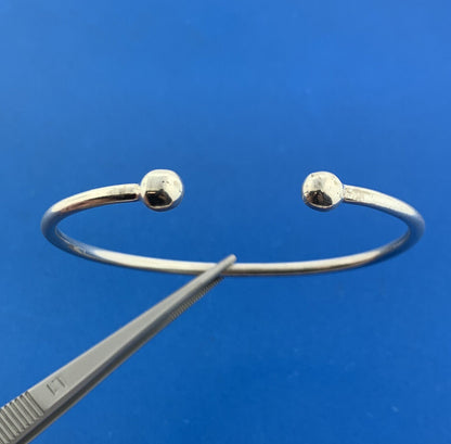 Modernist 925 Sterling Silver Polished Ball Capped Open Cuff BraceletGap